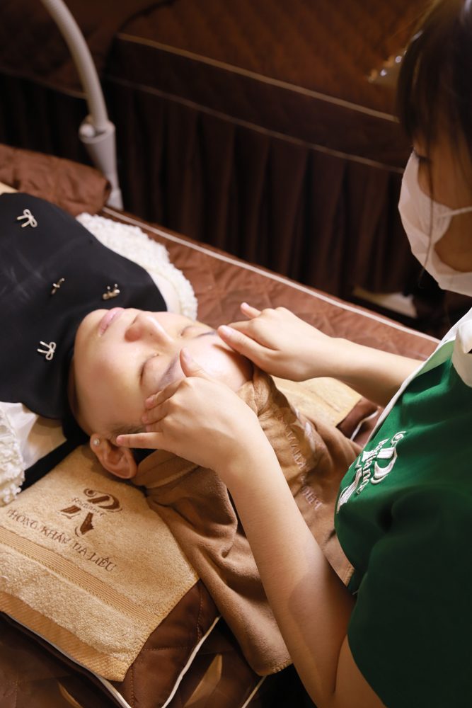 Chăm sóc da cơ bản tại Radiance